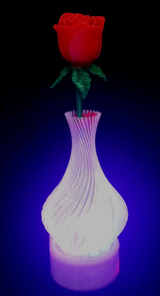 File:Vase-Rose-Purple.jpg